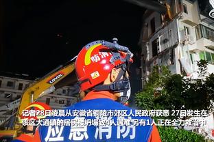 詹姆斯谈里夫斯关键三分：无论队友是否投进 我都会继续信任他们